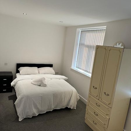 2 Bedroom Apartment In Doncaster City Centre Екстер'єр фото