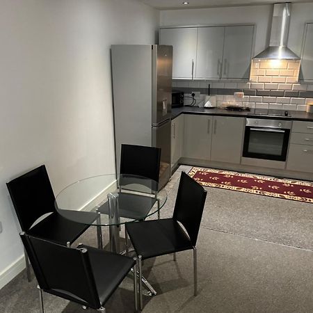 2 Bedroom Apartment In Doncaster City Centre Екстер'єр фото